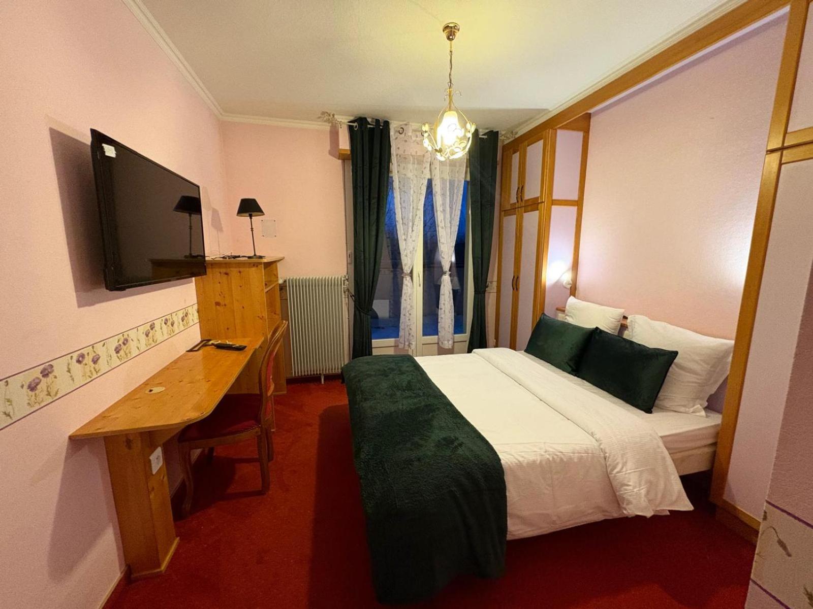 Hotel L'Oree Des Roches Saales Bagian luar foto
