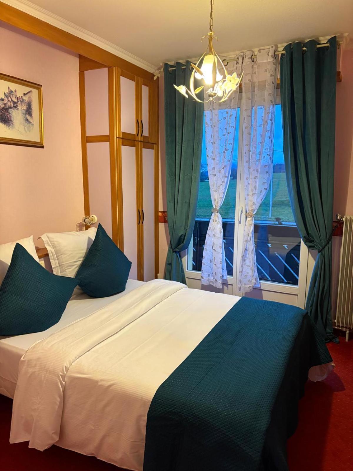 Hotel L'Oree Des Roches Saales Bagian luar foto