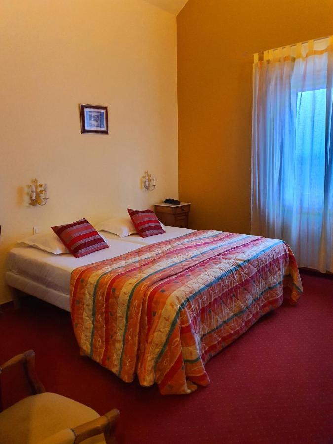 Hotel L'Oree Des Roches Saales Bagian luar foto