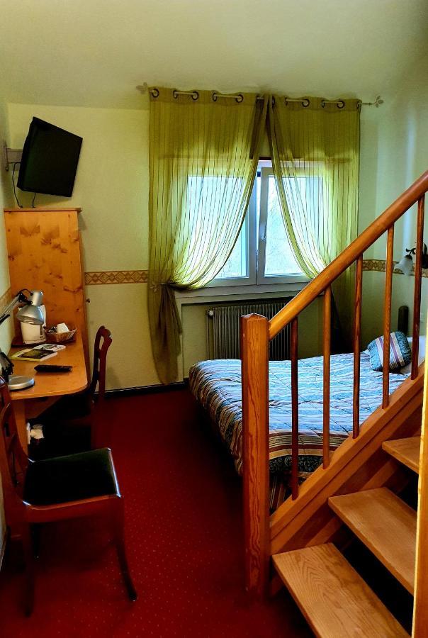 Hotel L'Oree Des Roches Saales Bagian luar foto