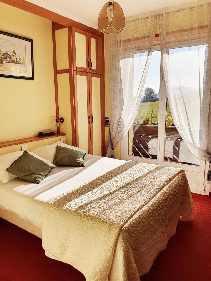 Hotel L'Oree Des Roches Saales Bagian luar foto