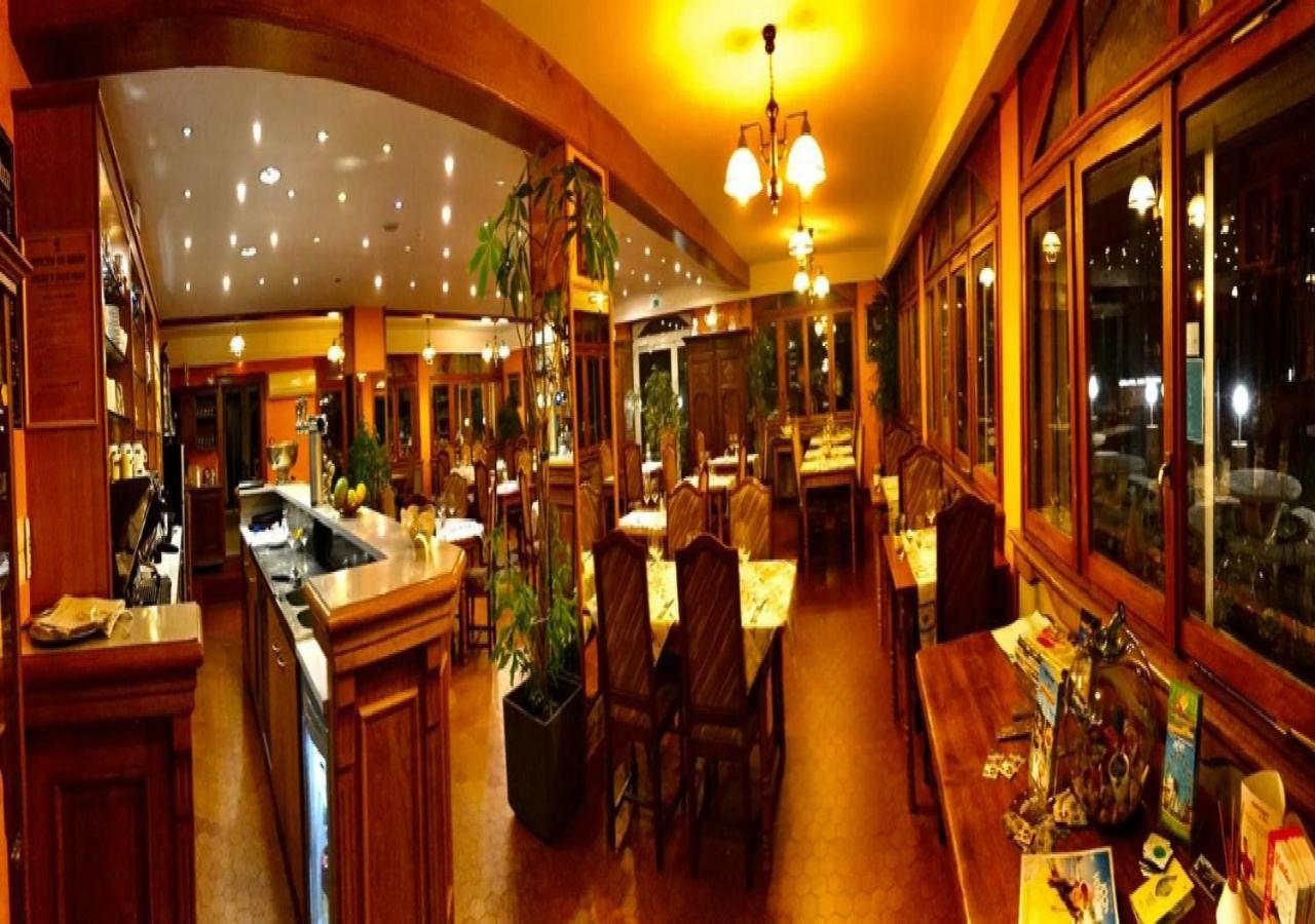 Hotel L'Oree Des Roches Saales Bagian luar foto
